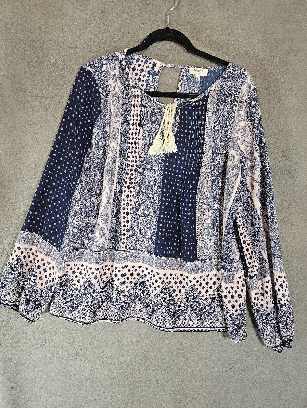 Umgee Women Medium Shirt Blue Purple Paisley Pleated Boho Vneck Ties Long Sleeve